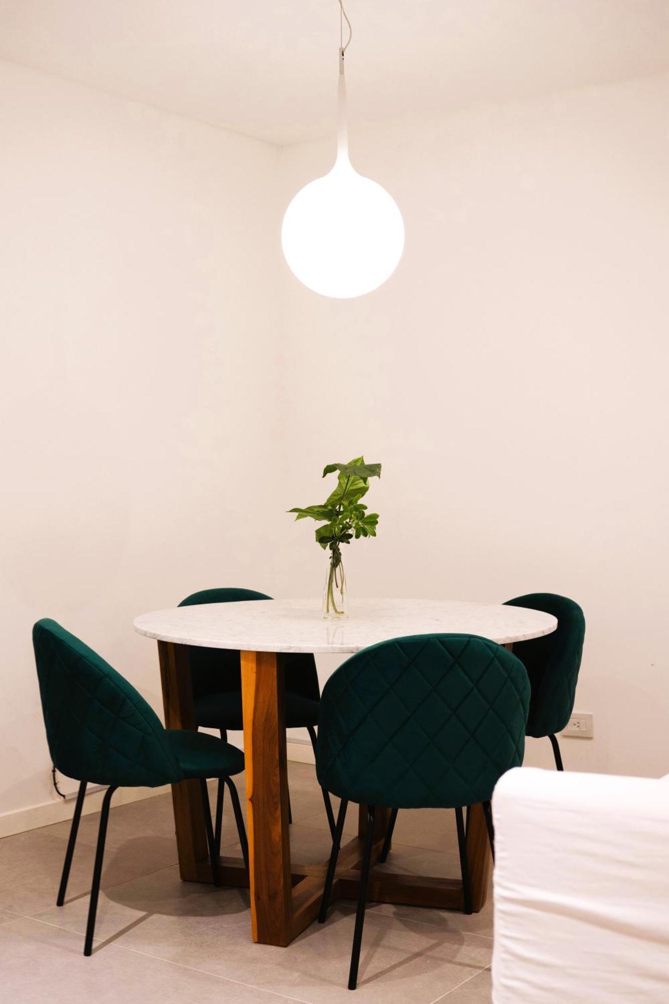Vizion Juncal- Encanto Frances Y Modernidad En El Corazon De Recoleta Apartment *